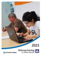 Neu erschienen: Bildungskatalog 2023  in Leichter Sprache